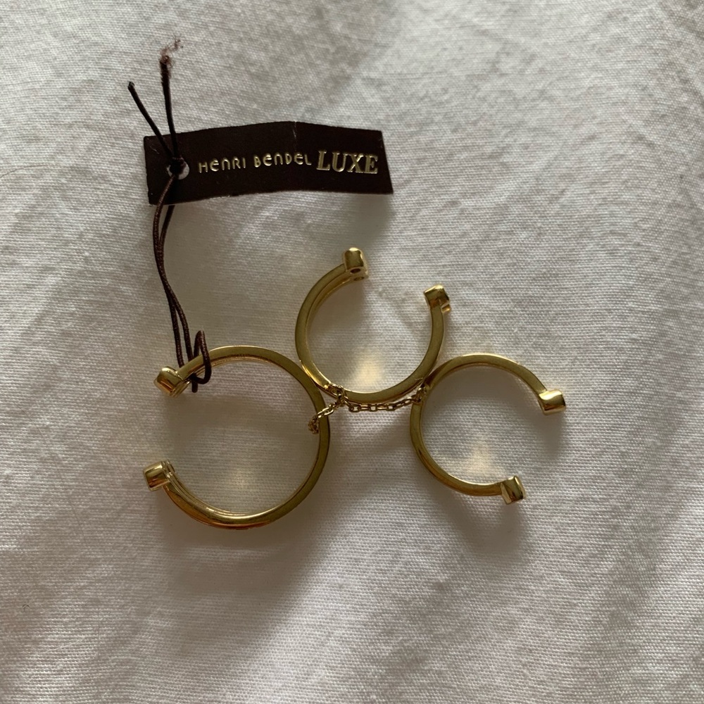 NWT Henri Bendel Luxe 3 attached/chained rings